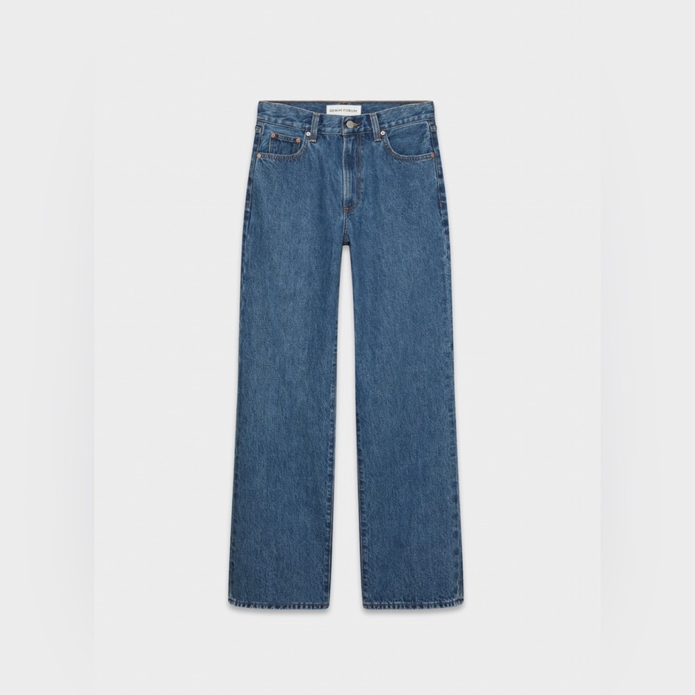 Aritzia Denim Forum Farrah High Waisted Jeans w raw hem *24 inch inseam*